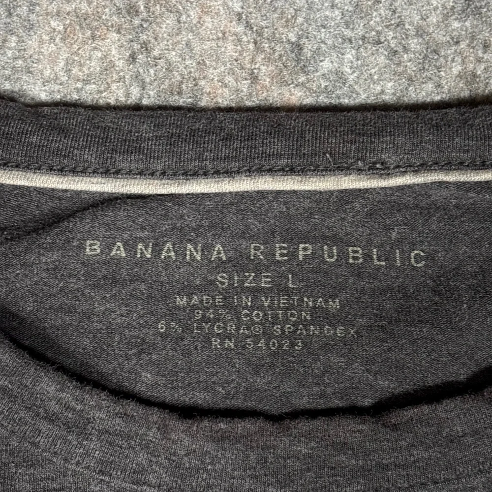 Banana Republic Long Sleeve Tee Mens Size L Gray Cotton Lycra Crewneck Soft